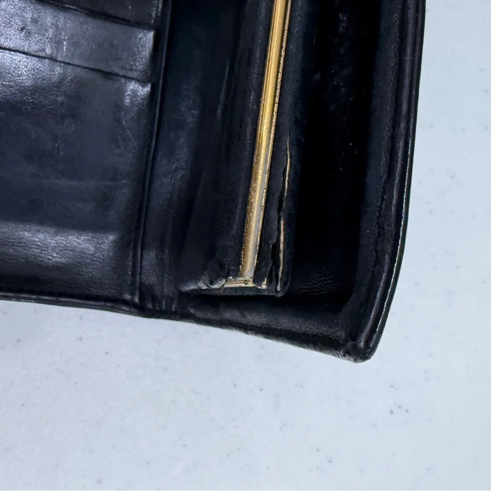 CHANEL Patent Leather Long wallet Black Gorgeous